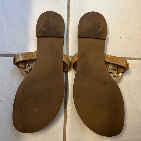 Tory Burch Miller Sandal in Tan & Gold - Picture 2 of 3